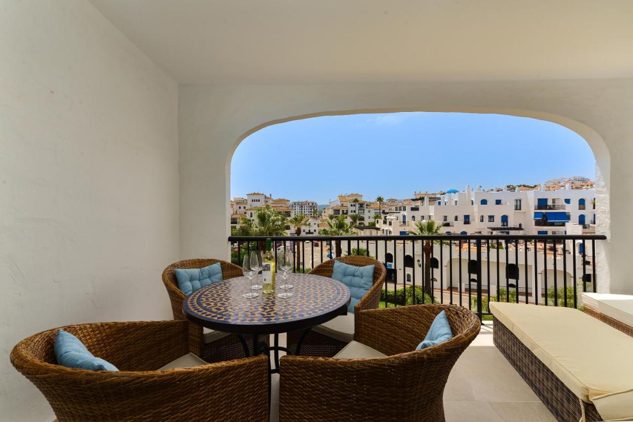 Duquesa Port Retreat Apartment Manilva Ngoại thất bức ảnh