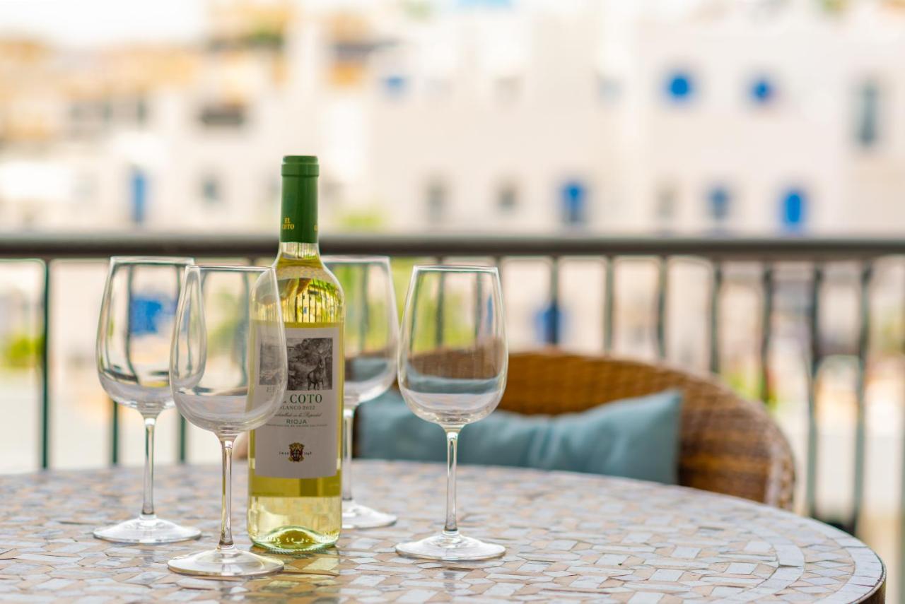 Duquesa Port Retreat Apartment Manilva Ngoại thất bức ảnh